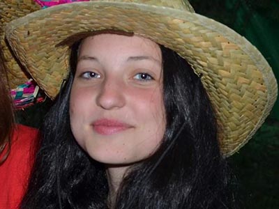 Nela dříve
