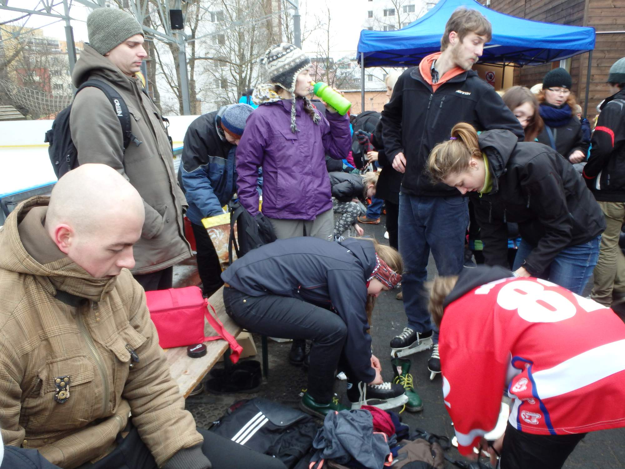 Harcovnici 15 brusleni Strasnice park Gutovka 089