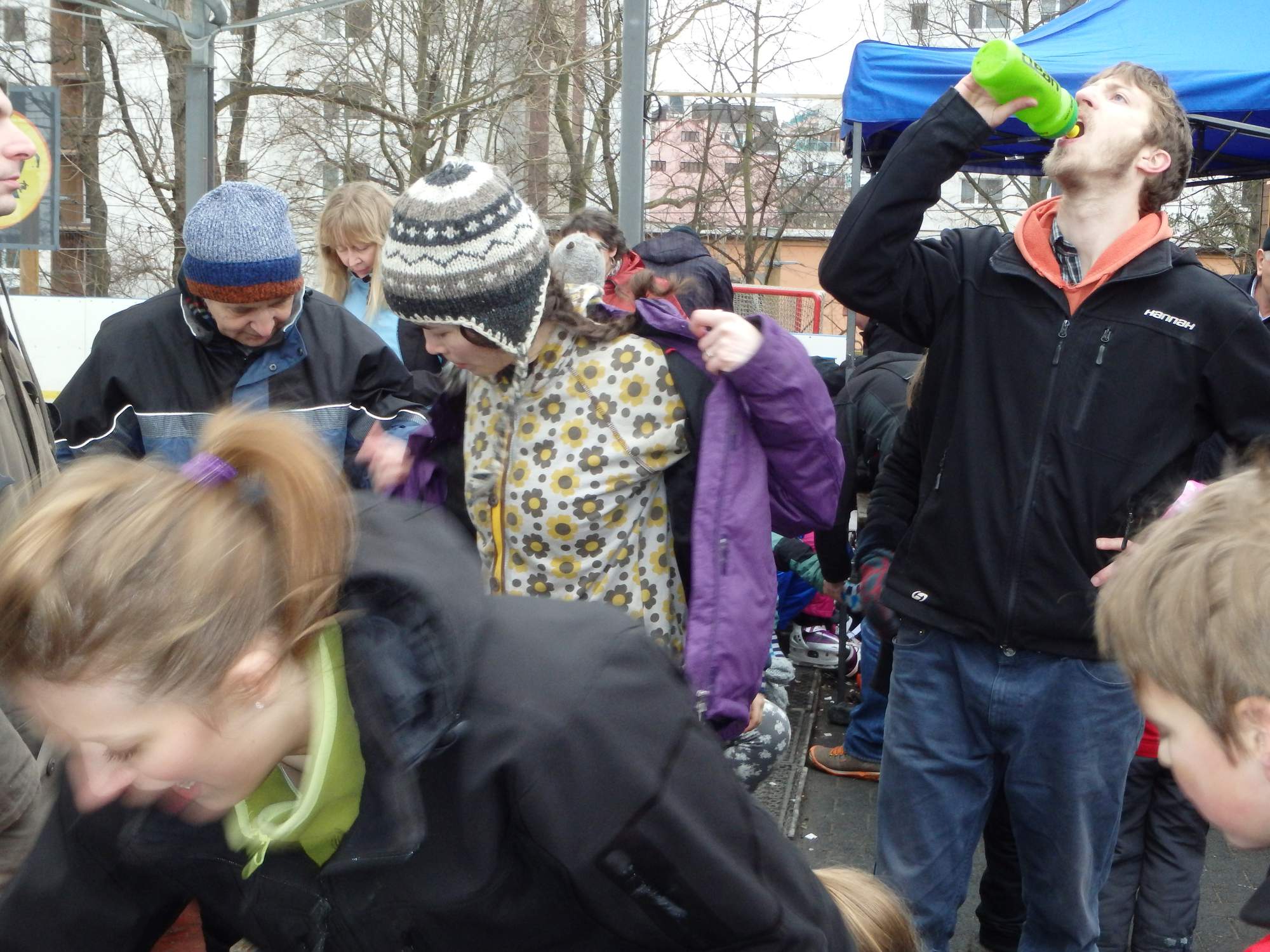 Harcovnici 15 brusleni Strasnice park Gutovka 090