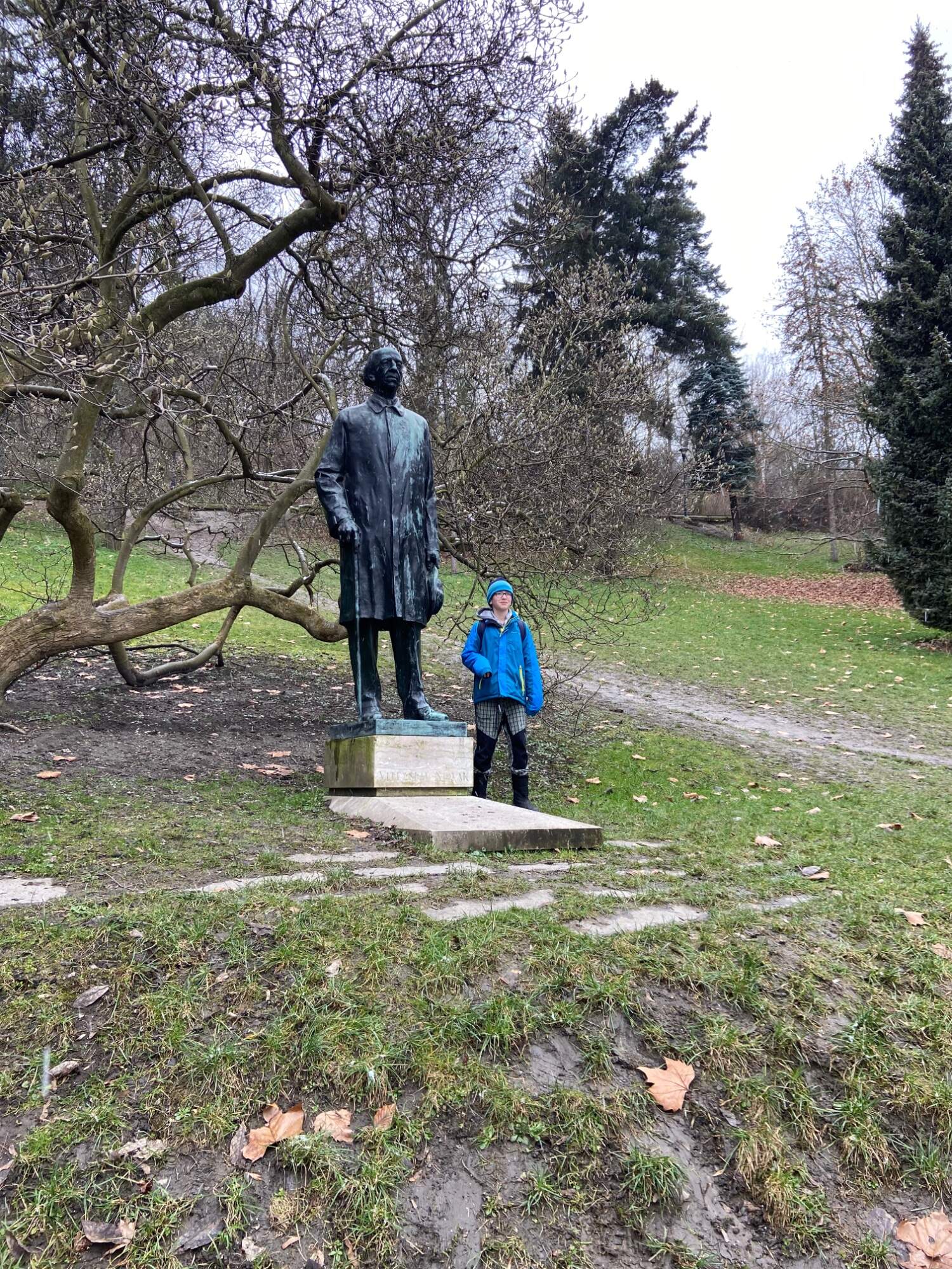 A7F8336F EEC3 4902 8BEA 10197E40848C